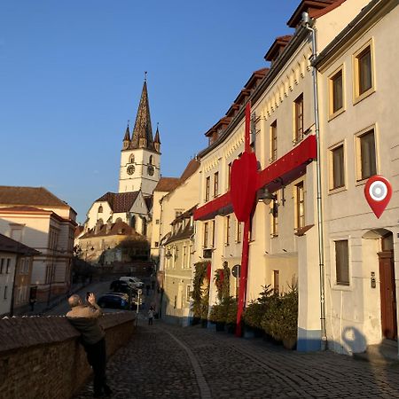 Amedeea'S Apartment Sibiu Exterior photo